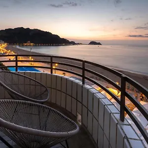 zarautz-beach-with-parking-by-aston-rentals.basquecountryhotels.org/